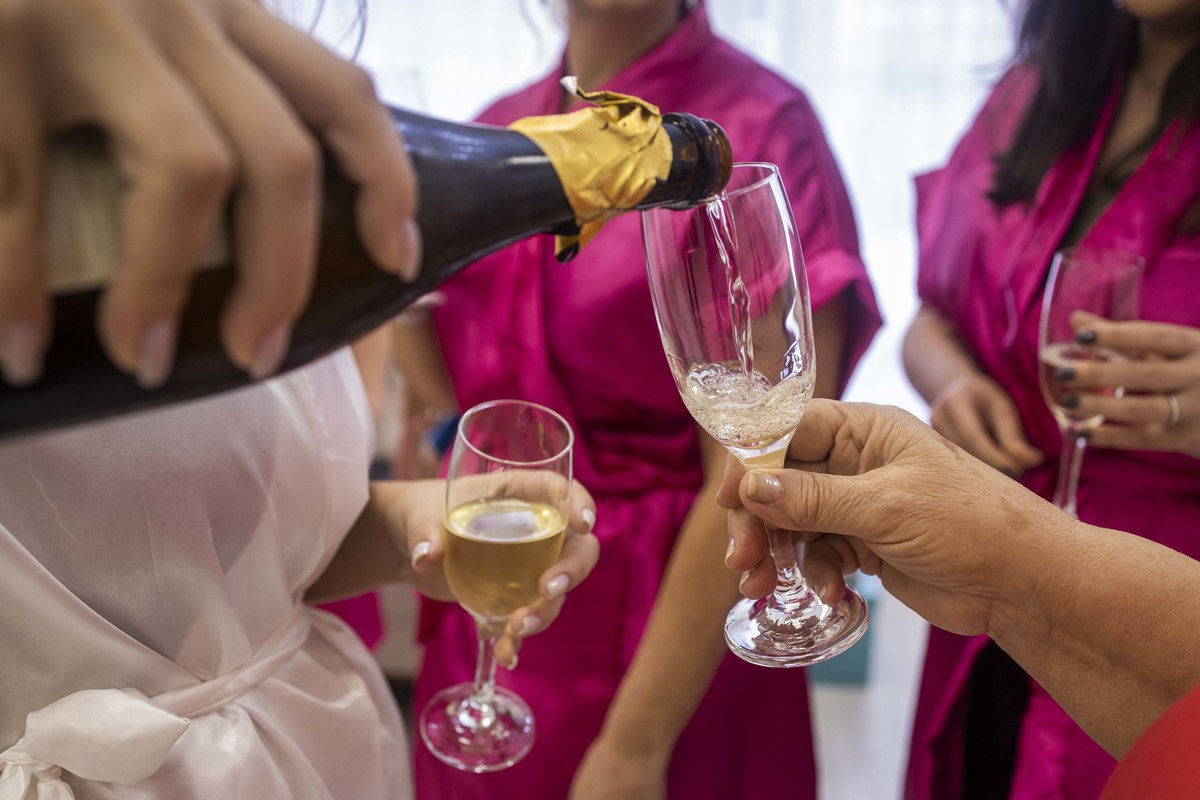 fotos casamento casal noivos Giovanna e Heitor no espaco Callegari em Mairipora SP fotografo especializado em Casamentos Denis Silveira