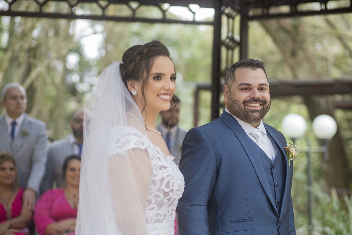 fotos casamento casal noivos Giovanna e Heitor no espaco Callegari em Mairipora SP fotografo especializado em Casamentos Denis Silveira