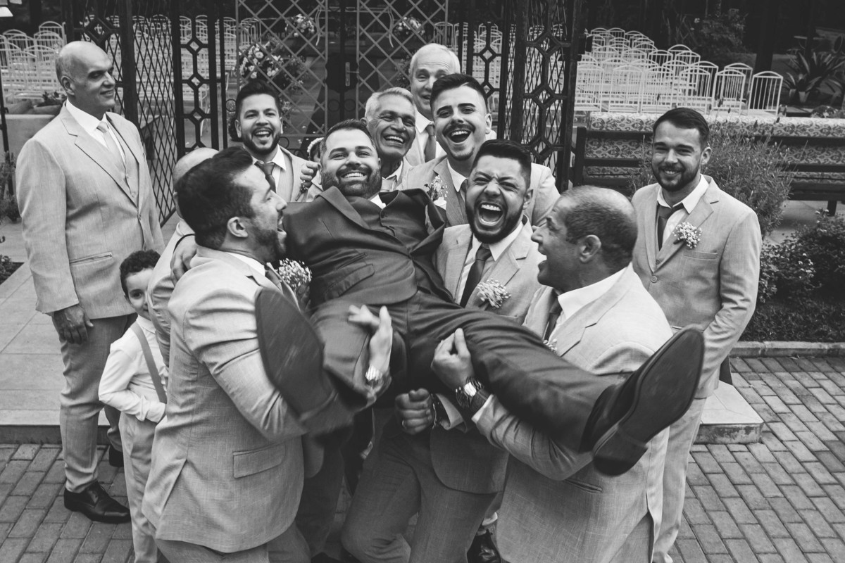 fotos casamento casal noivos Giovanna e Heitor no espaco Callegari em Mairipora SP fotografo especializado em Casamentos Denis Silveira