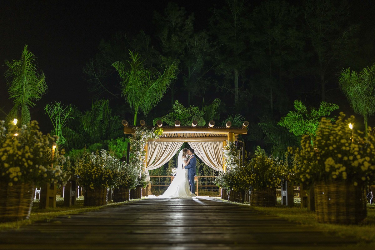 fotos Casamento de Dia em Cerimonia Religiosa de Casal de Noivos Juliana e Lucas realizado em Chacara Paraiso em Jundiai SP fotos pelo Fotógrafo Denis Silveira