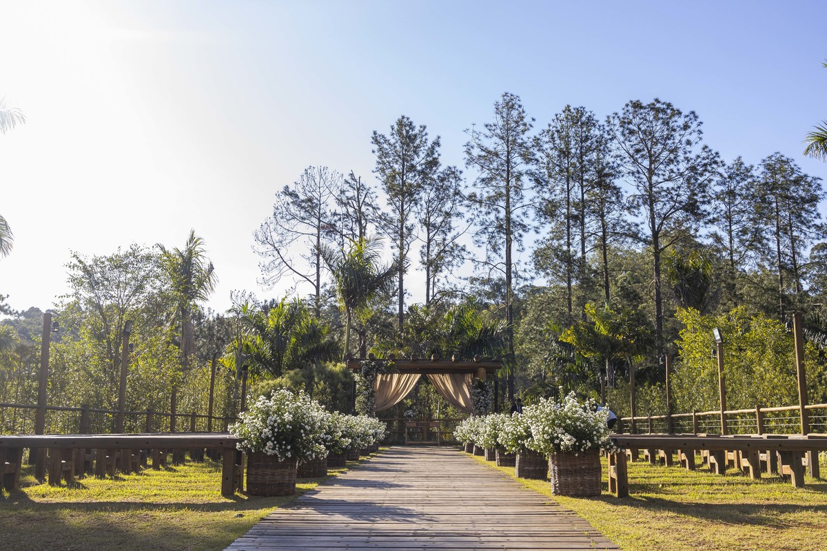 fotos Casamento de Dia em Cerimonia Religiosa de Casal de Noivos Juliana e Lucas realizado em Chacara Paraiso em Jundiai SP fotos pelo Fotógrafo Denis Silveira