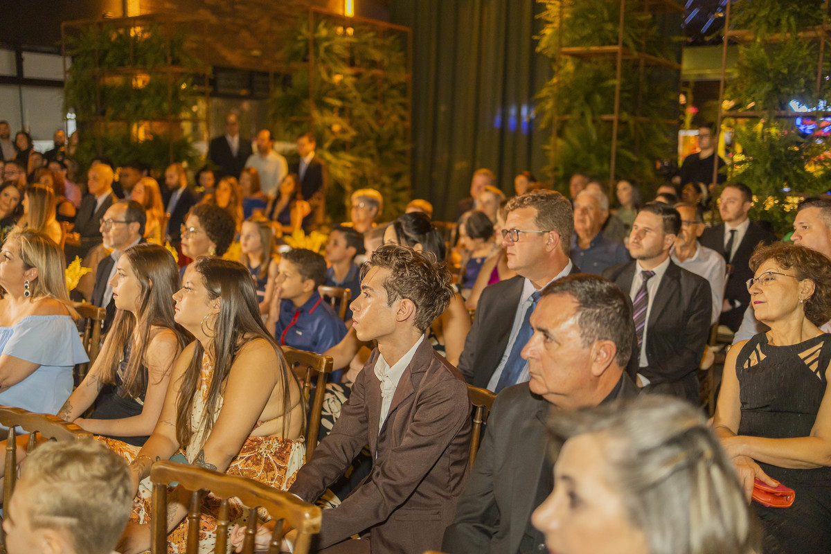 fotos de casamento no espaco Pirahall Eventos em Pirassununga SP casal de noivos Marcela e Fernando fotografia pelo fotografo especializado em Casamentos Denis Silveira