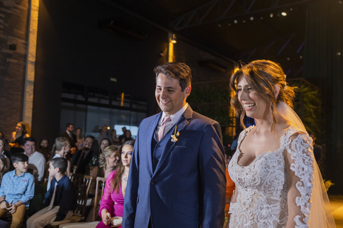 fotos de casamento no espaco Pirahall Eventos em Pirassununga SP casal de noivos Marcela e Fernando fotografia pelo fotografo especializado em Casamentos Denis Silveira
