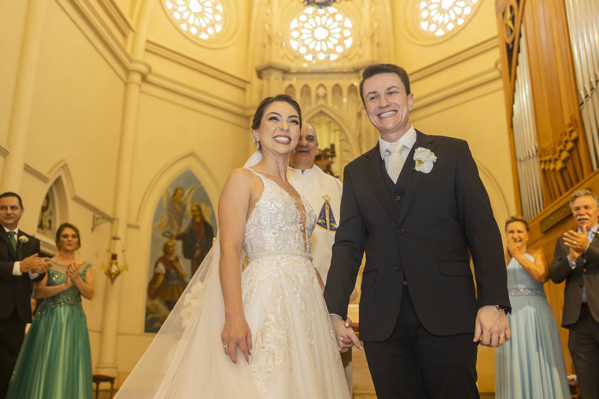 FOTOS CASAMENTO IGREJA CATOLICA MATRIZ VALINHOS SP CASAL DE NOIVOS PRISCILA E NETOR FESTA EM CLUBE ATLETICO VALINHENSE FOTOGRAFO DENIS SILVEIRA FOTOGRAFIA WEDDING PHOTOGRAPHY