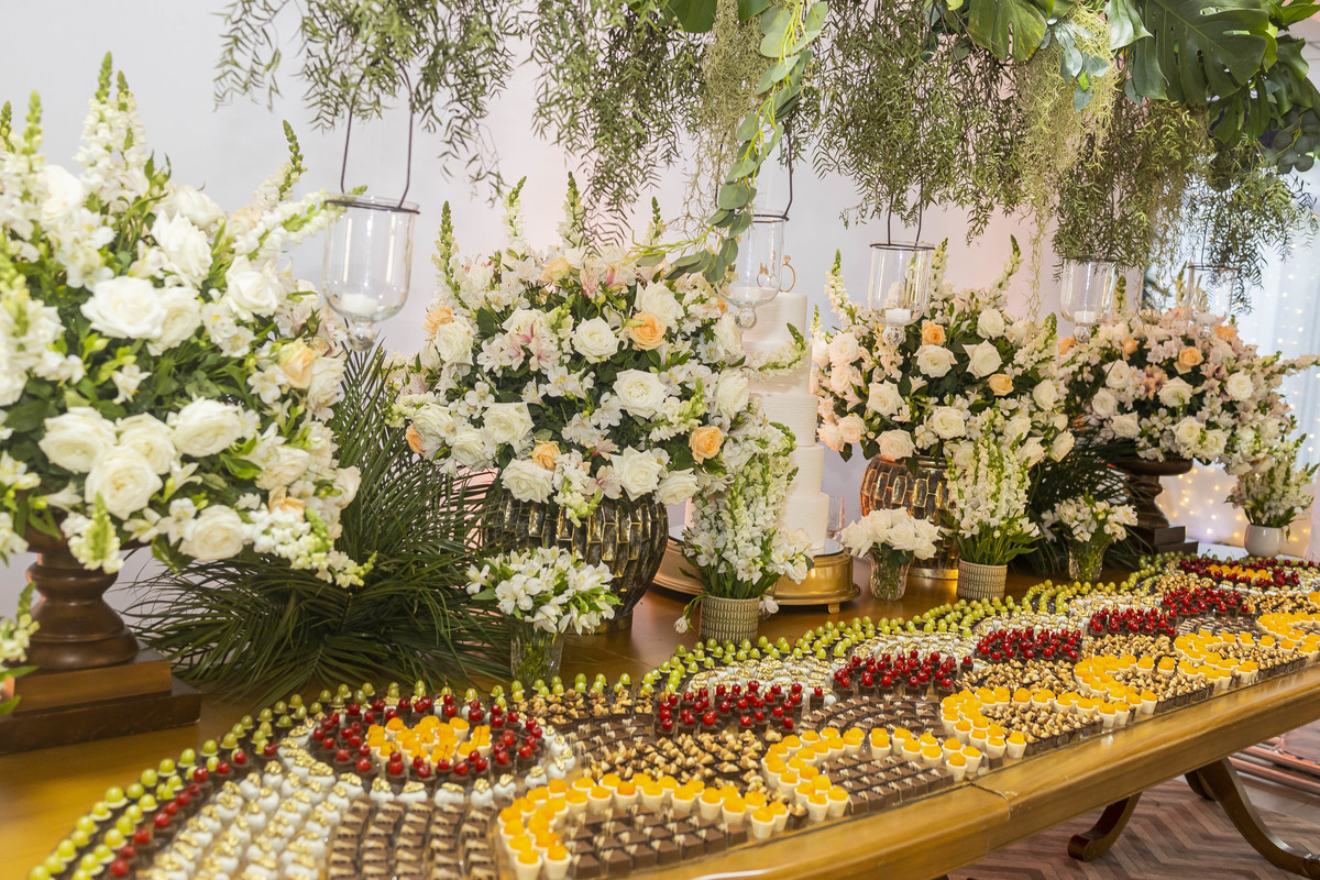 FOTOS CASAMENTO IGREJA CATOLICA MATRIZ VALINHOS SP CASAL DE NOIVOS PRISCILA E NETOR FESTA EM CLUBE ATLETICO VALINHENSE FOTOGRAFO DENIS SILVEIRA FOTOGRAFIA WEDDING PHOTOGRAPHY