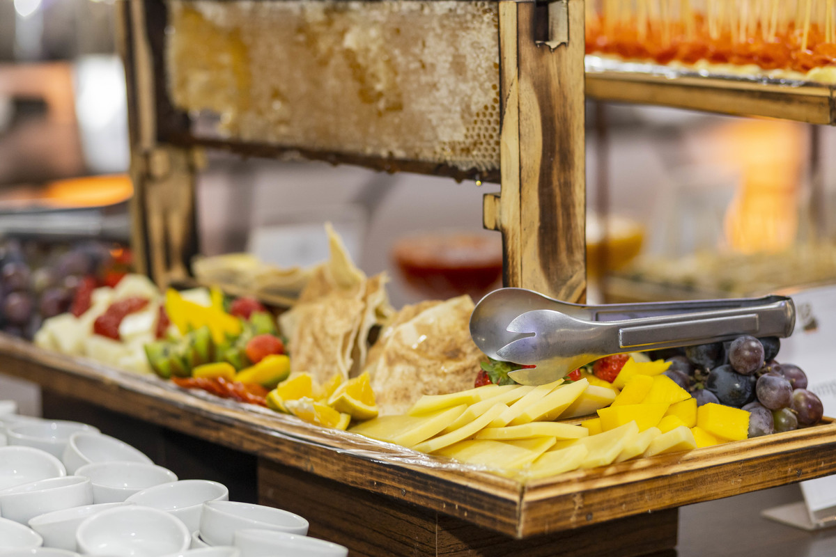 FOTOS CASAMENTO IGREJA CATOLICA MATRIZ VALINHOS SP CASAL DE NOIVOS PRISCILA E NETOR FESTA EM CLUBE ATLETICO VALINHENSE FOTOGRAFO DENIS SILVEIRA FOTOGRAFIA WEDDING PHOTOGRAPHY