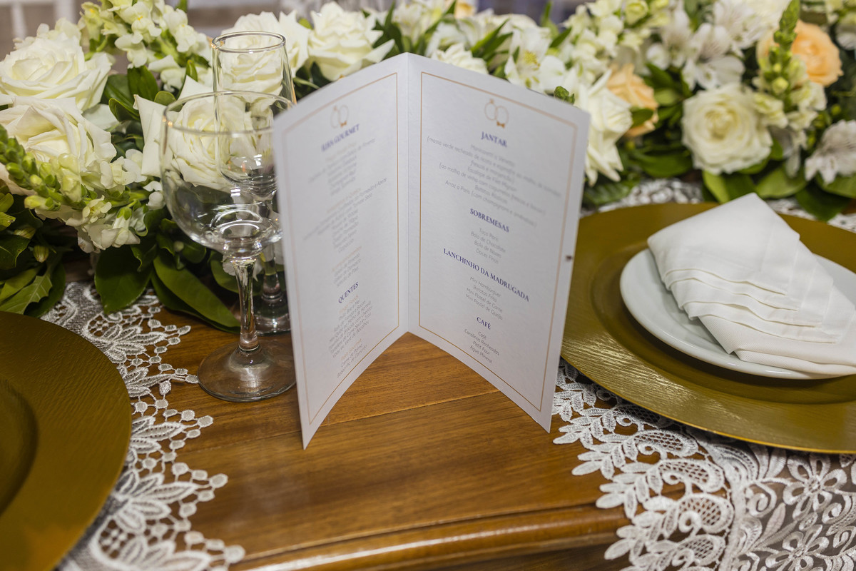 FOTOS CASAMENTO IGREJA CATOLICA MATRIZ VALINHOS SP CASAL DE NOIVOS PRISCILA E NETOR FESTA EM CLUBE ATLETICO VALINHENSE FOTOGRAFO DENIS SILVEIRA FOTOGRAFIA WEDDING PHOTOGRAPHY