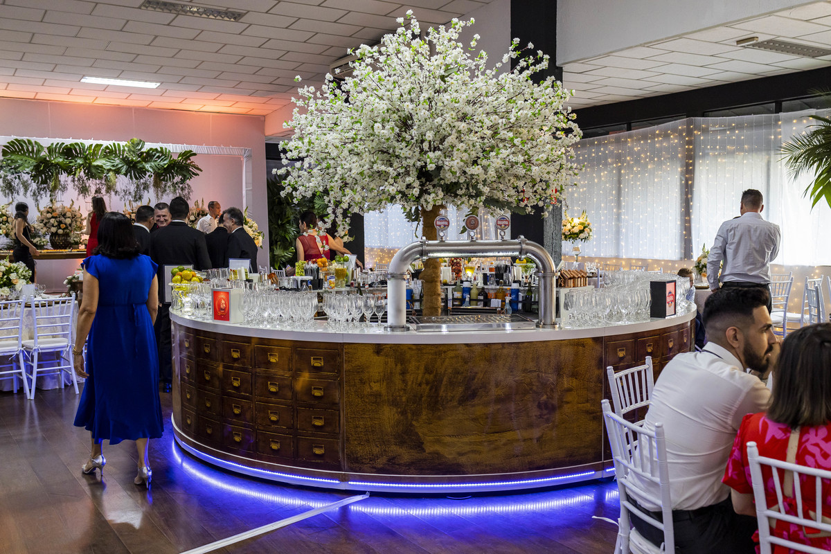 FOTOS CASAMENTO IGREJA CATOLICA MATRIZ VALINHOS SP CASAL DE NOIVOS PRISCILA E NETOR FESTA EM CLUBE ATLETICO VALINHENSE FOTOGRAFO DENIS SILVEIRA FOTOGRAFIA WEDDING PHOTOGRAPHY