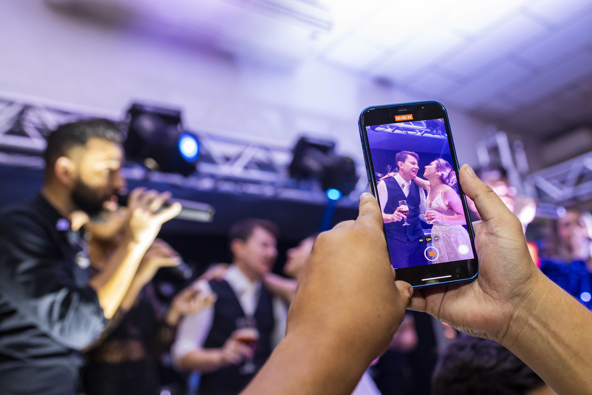 FOTOS CASAMENTO IGREJA CATOLICA MATRIZ VALINHOS SP CASAL DE NOIVOS PRISCILA E NETOR FESTA EM CLUBE ATLETICO VALINHENSE FOTOGRAFO DENIS SILVEIRA FOTOGRAFIA WEDDING PHOTOGRAPHY