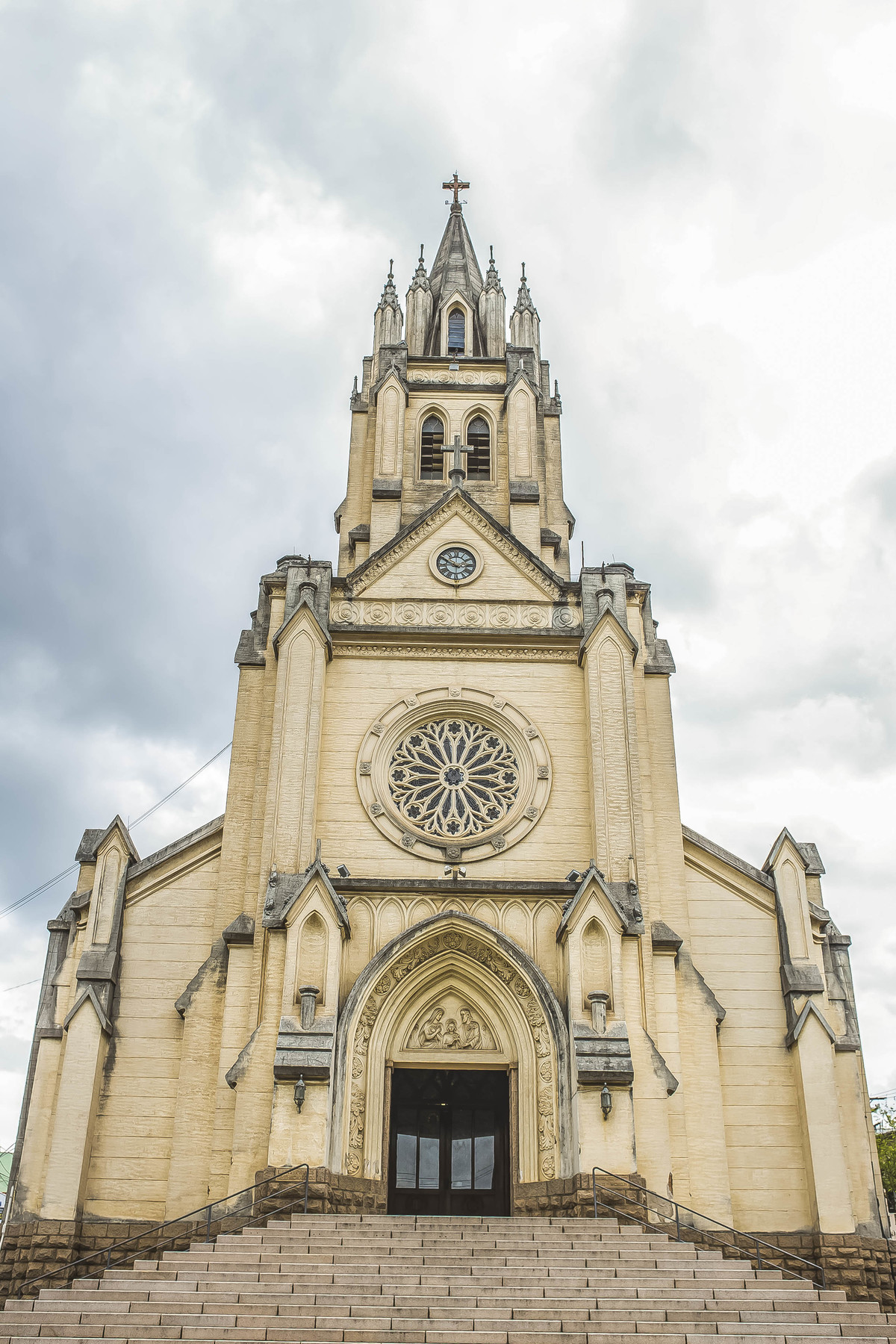 FOTOS CASAMENTO IGREJA CATOLICA MATRIZ VALINHOS SP CASAL DE NOIVOS PRISCILA E NETOR FESTA EM CLUBE ATLETICO VALINHENSE FOTOGRAFO DENIS SILVEIRA FOTOGRAFIA WEDDING PHOTOGRAPHY