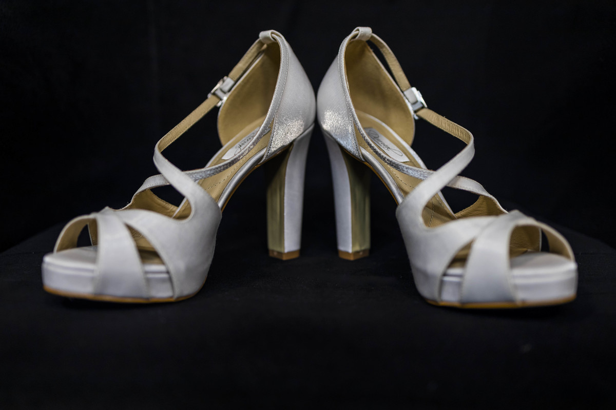 FOTOS CASAMENTO IGREJA CATOLICA MATRIZ VALINHOS SP CASAL DE NOIVOS PRISCILA E NETOR FESTA EM CLUBE ATLETICO VALINHENSE FOTOGRAFO DENIS SILVEIRA FOTOGRAFIA WEDDING PHOTOGRAPHY