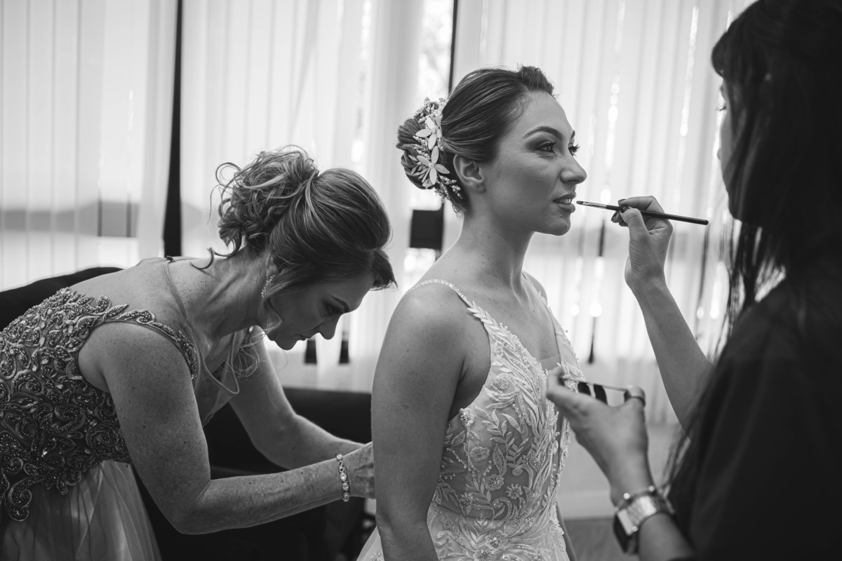 FOTOS CASAMENTO IGREJA CATOLICA MATRIZ VALINHOS SP CASAL DE NOIVOS PRISCILA E NETOR FESTA EM CLUBE ATLETICO VALINHENSE FOTOGRAFO DENIS SILVEIRA FOTOGRAFIA WEDDING PHOTOGRAPHY