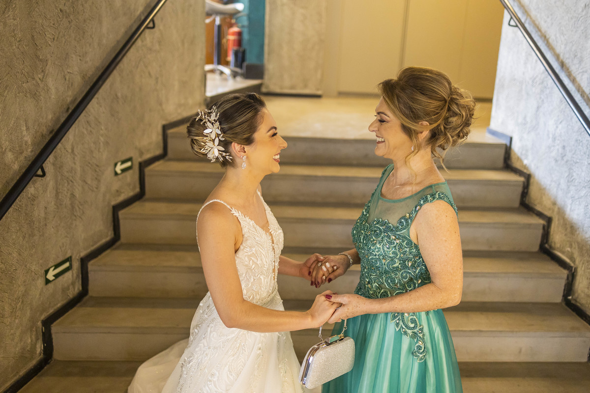 FOTOS CASAMENTO IGREJA CATOLICA MATRIZ VALINHOS SP CASAL DE NOIVOS PRISCILA E NETOR FESTA EM CLUBE ATLETICO VALINHENSE FOTOGRAFO DENIS SILVEIRA FOTOGRAFIA WEDDING PHOTOGRAPHY