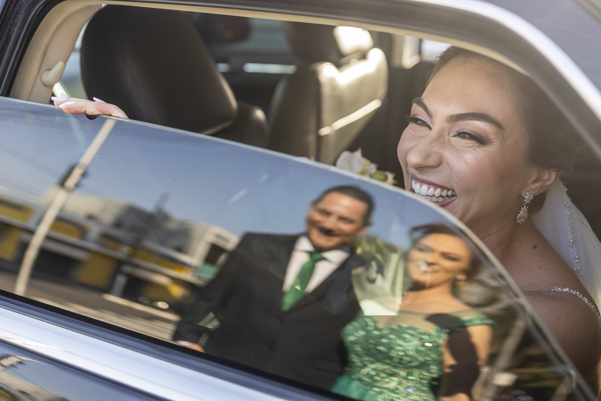 FOTOS CASAMENTO IGREJA CATOLICA MATRIZ VALINHOS SP CASAL DE NOIVOS PRISCILA E NETOR FESTA EM CLUBE ATLETICO VALINHENSE FOTOGRAFO DENIS SILVEIRA FOTOGRAFIA WEDDING PHOTOGRAPHY