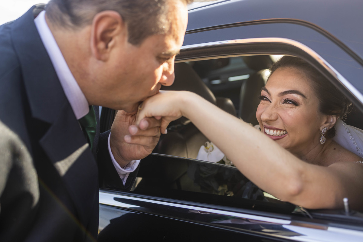 FOTOS CASAMENTO IGREJA CATOLICA MATRIZ VALINHOS SP CASAL DE NOIVOS PRISCILA E NETOR FESTA EM CLUBE ATLETICO VALINHENSE FOTOGRAFO DENIS SILVEIRA FOTOGRAFIA WEDDING PHOTOGRAPHY