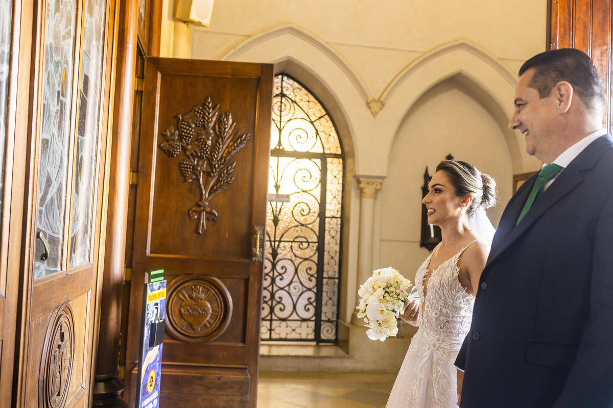 FOTOS CASAMENTO IGREJA CATOLICA MATRIZ VALINHOS SP CASAL DE NOIVOS PRISCILA E NETOR FESTA EM CLUBE ATLETICO VALINHENSE FOTOGRAFO DENIS SILVEIRA FOTOGRAFIA WEDDING PHOTOGRAPHY