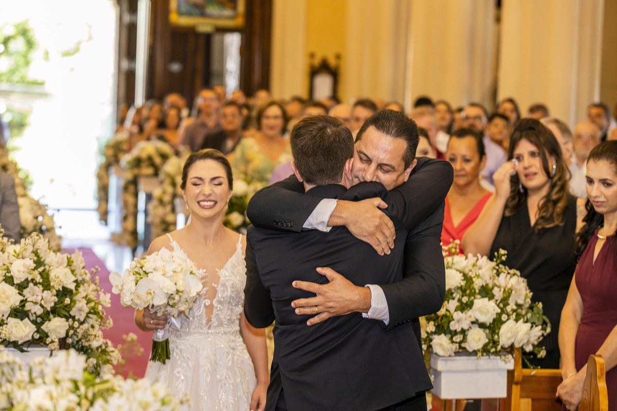 FOTOS CASAMENTO IGREJA CATOLICA MATRIZ VALINHOS SP CASAL DE NOIVOS PRISCILA E NETOR FESTA EM CLUBE ATLETICO VALINHENSE FOTOGRAFO DENIS SILVEIRA FOTOGRAFIA WEDDING PHOTOGRAPHY