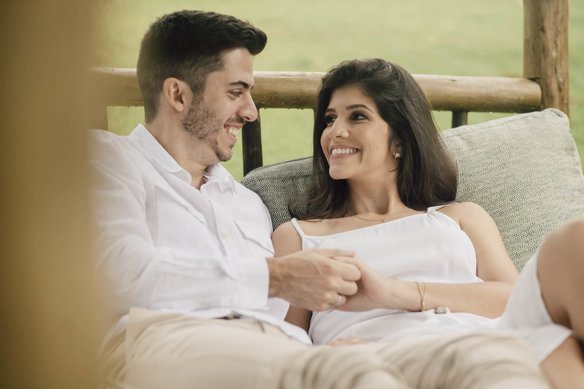 fotos de ensaio de casal pré wedding realizado em Itatiba SP no Sitio Santa Terezinha pelo fotografo Denis Silveira Fotografia Especializada em Casamentos