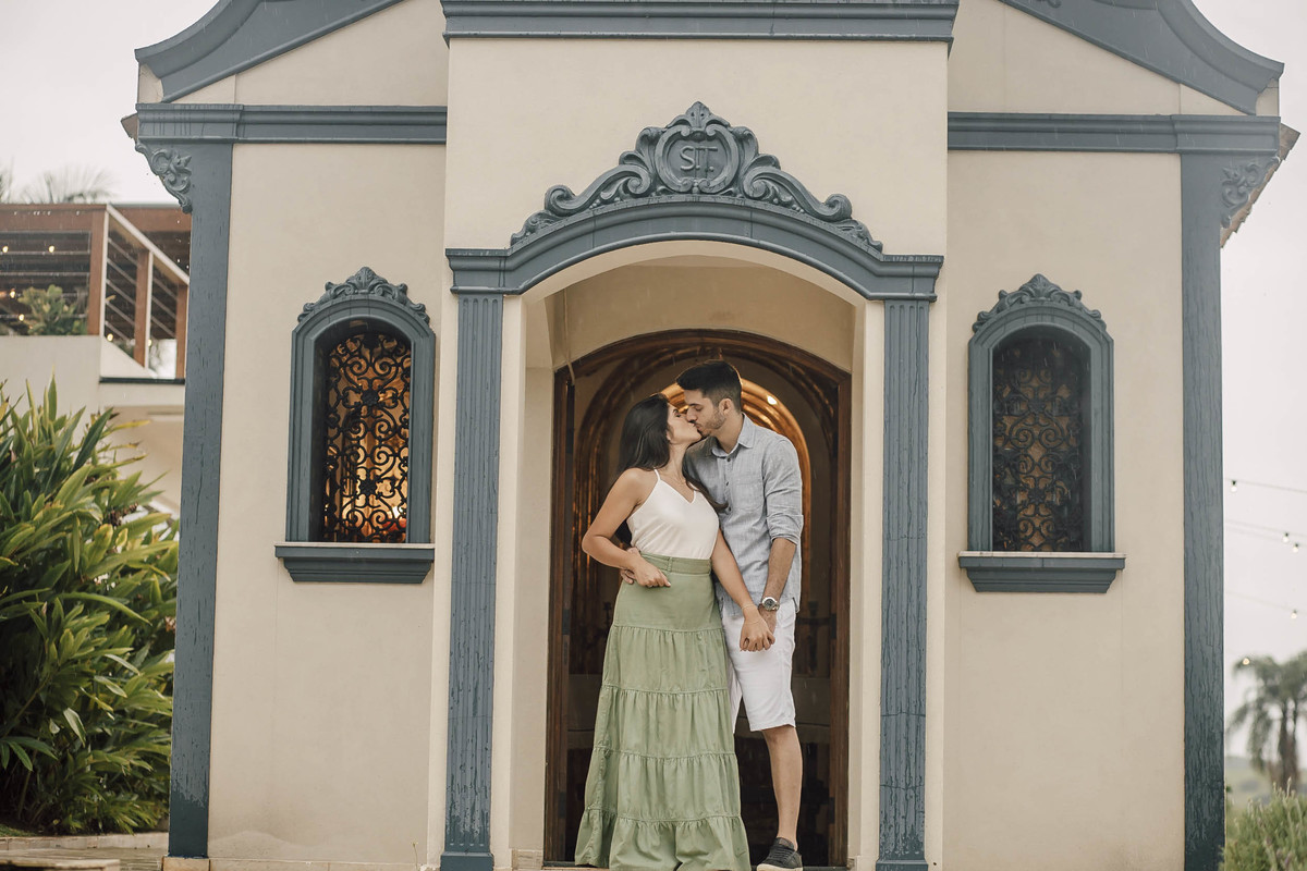 fotos de ensaio de casal pré wedding realizado em Itatiba SP no Sitio Santa Terezinha pelo fotografo Denis Silveira Fotografia Especializada em Casamentos