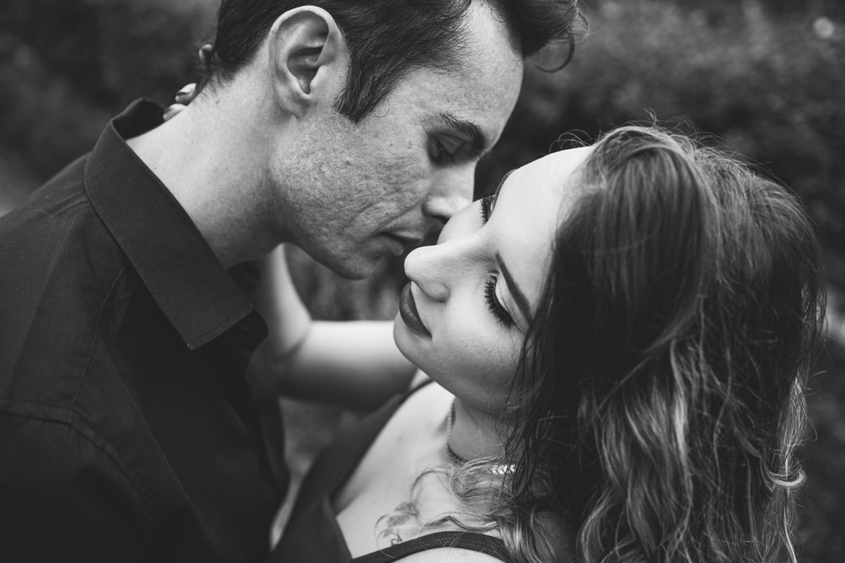 fotos ensaio de casal pre wedding no Museu do Ipiranga em SP noivos Emily e o David Thiago pelo fotografo Denis Silveira Especializado em Casamentos
