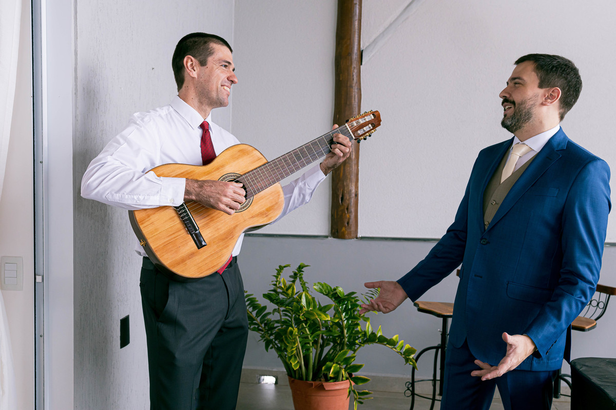 fotos cerimonia de casamento ao ar livre do casal de noivos Marcela e Daniel realizado na Casa Venamore na cidade de Valinhos SP pelo fotografo Denis Silveira Especializado em Casamentos