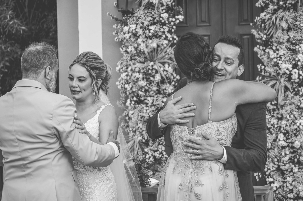 fotos casamento de dia na fazenda Dona Ines em Itatiba SP casal de noivos Michele e Rafael fotografia pelo fotografo Denis Silveira Especializado em Casamentos na fazenda