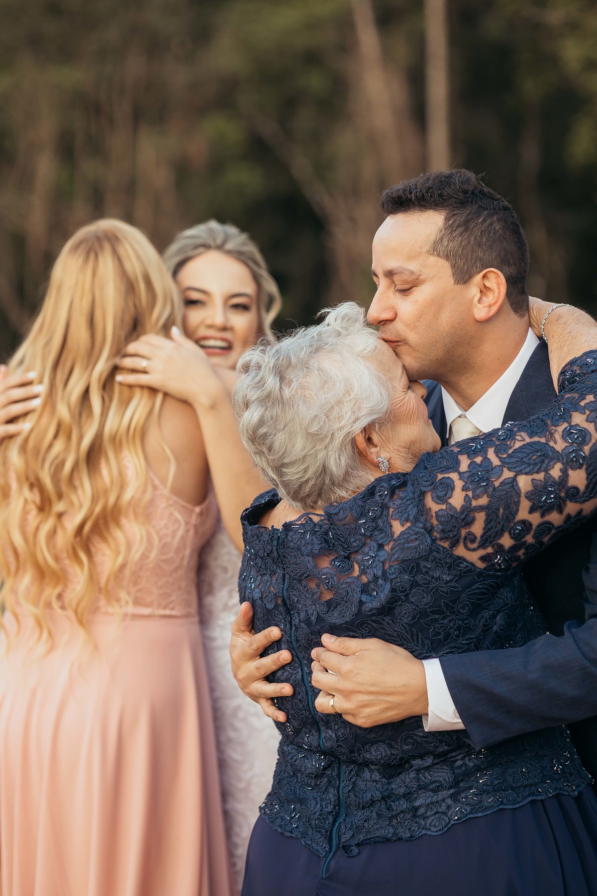 fotos casamento de dia na fazenda Dona Ines em Itatiba SP casal de noivos Michele e Rafael fotografia pelo fotografo Denis Silveira Especializado em Casamentos na fazenda