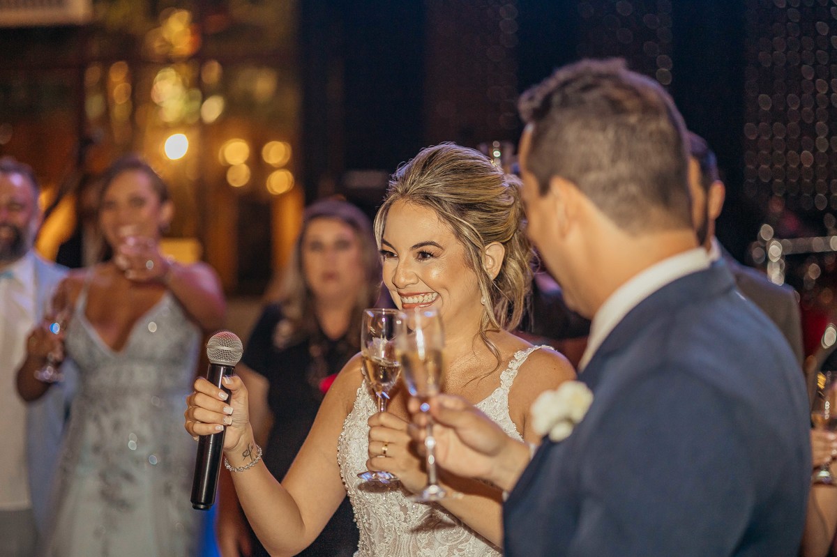 fotos casamento de dia na fazenda Dona Ines em Itatiba SP casal de noivos Michele e Rafael fotografia pelo fotografo Denis Silveira Especializado em Casamentos na fazenda