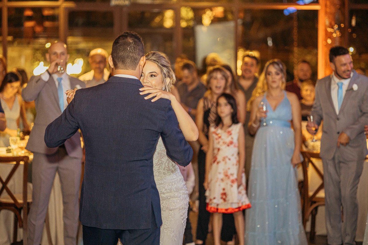 fotos casamento de dia na fazenda Dona Ines em Itatiba SP casal de noivos Michele e Rafael fotografia pelo fotografo Denis Silveira Especializado em Casamentos na fazenda