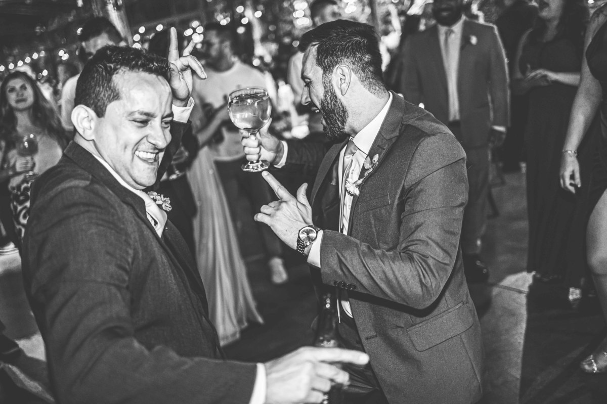 fotos casamento de dia na fazenda Dona Ines em Itatiba SP casal de noivos Michele e Rafael fotografia pelo fotografo Denis Silveira Especializado em Casamentos na fazenda