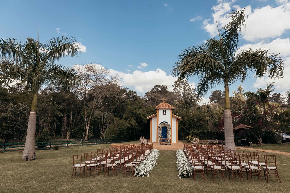 fotos casamento de dia na fazenda Dona Ines em Itatiba SP casal de noivos Michele e Rafael fotografia pelo fotografo Denis Silveira Especializado em Casamentos na fazenda