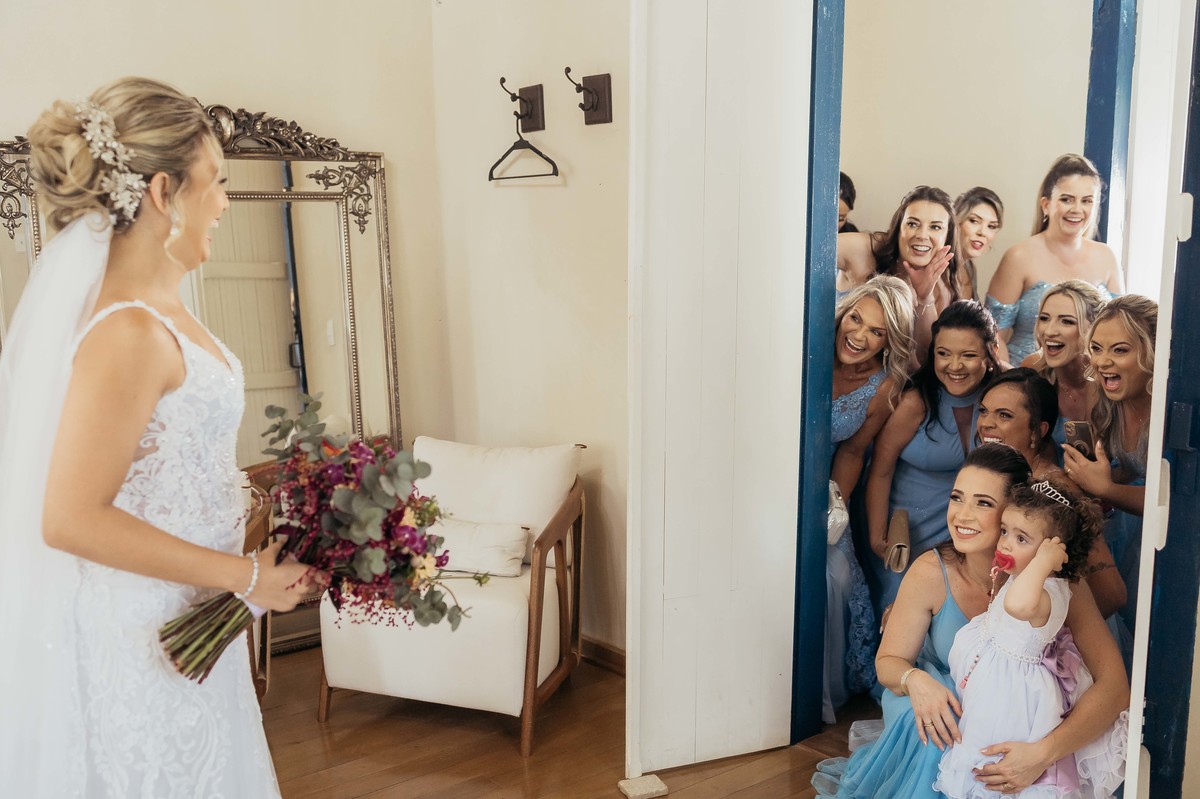 fotos casamento de dia na fazenda Dona Ines em Itatiba SP casal de noivos Michele e Rafael fotografia pelo fotografo Denis Silveira Especializado em Casamentos na fazenda