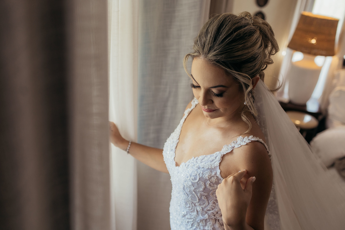 fotos casamento de dia na fazenda Dona Ines em Itatiba SP casal de noivos Michele e Rafael fotografia pelo fotografo Denis Silveira Especializado em Casamentos na fazenda