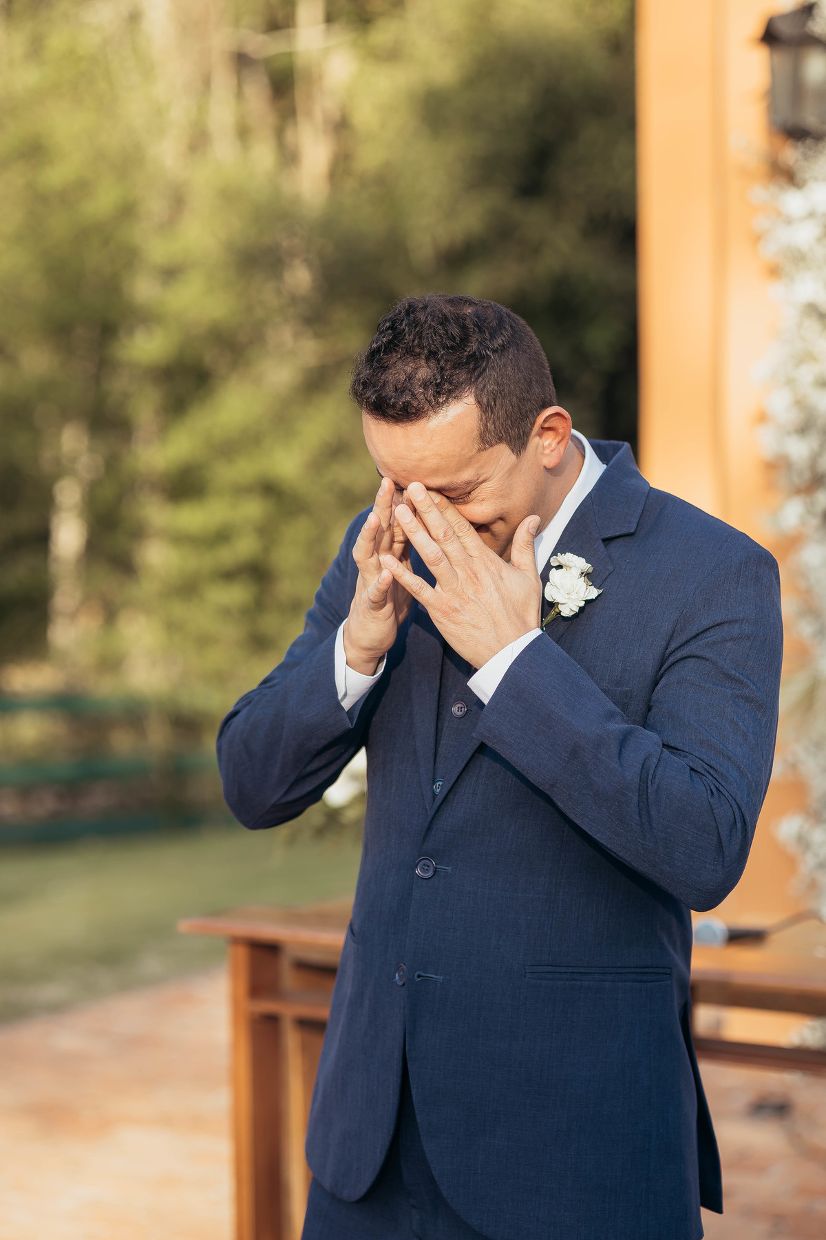 fotos casamento de dia na fazenda Dona Ines em Itatiba SP casal de noivos Michele e Rafael fotografia pelo fotografo Denis Silveira Especializado em Casamentos na fazenda