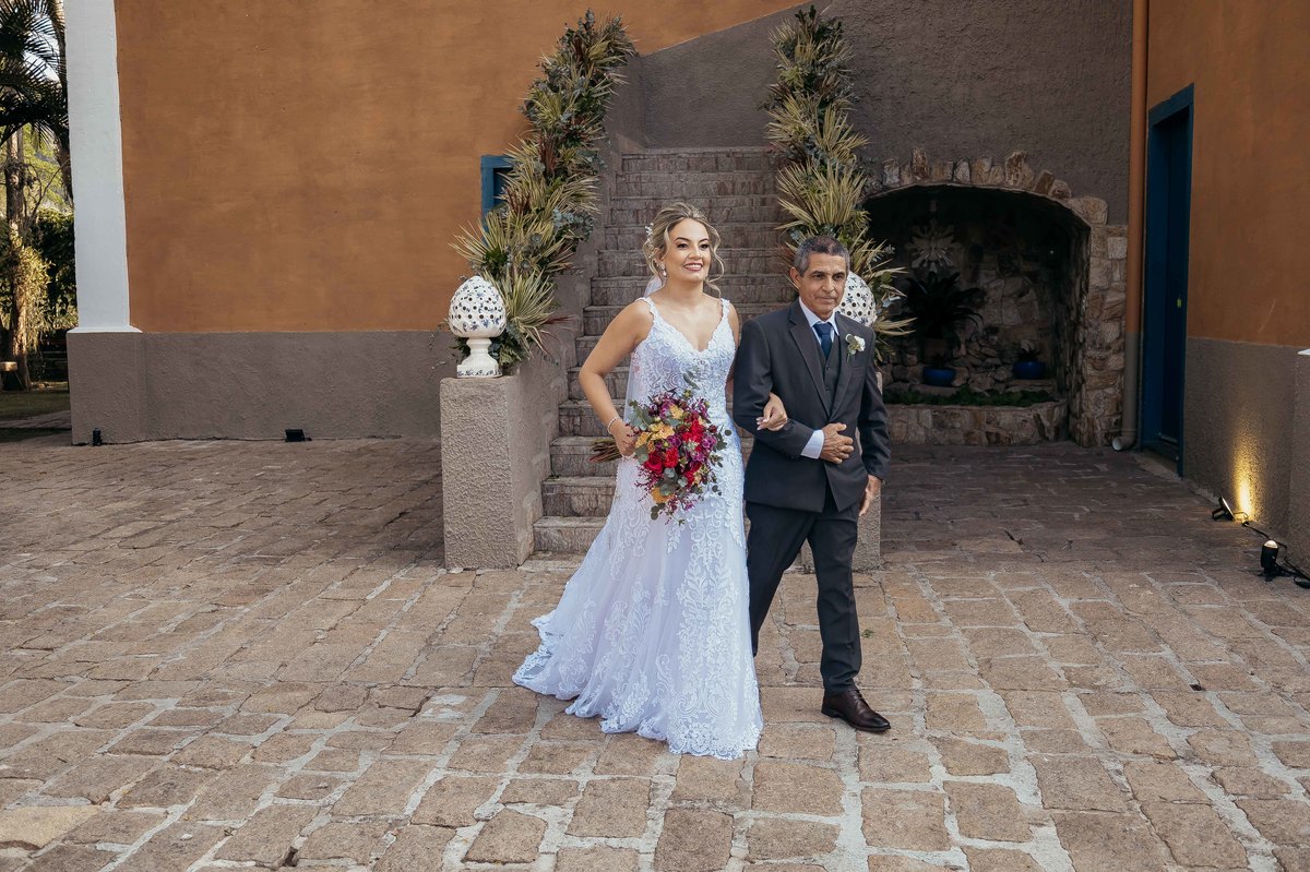 fotos casamento de dia na fazenda Dona Ines em Itatiba SP casal de noivos Michele e Rafael fotografia pelo fotografo Denis Silveira Especializado em Casamentos na fazenda