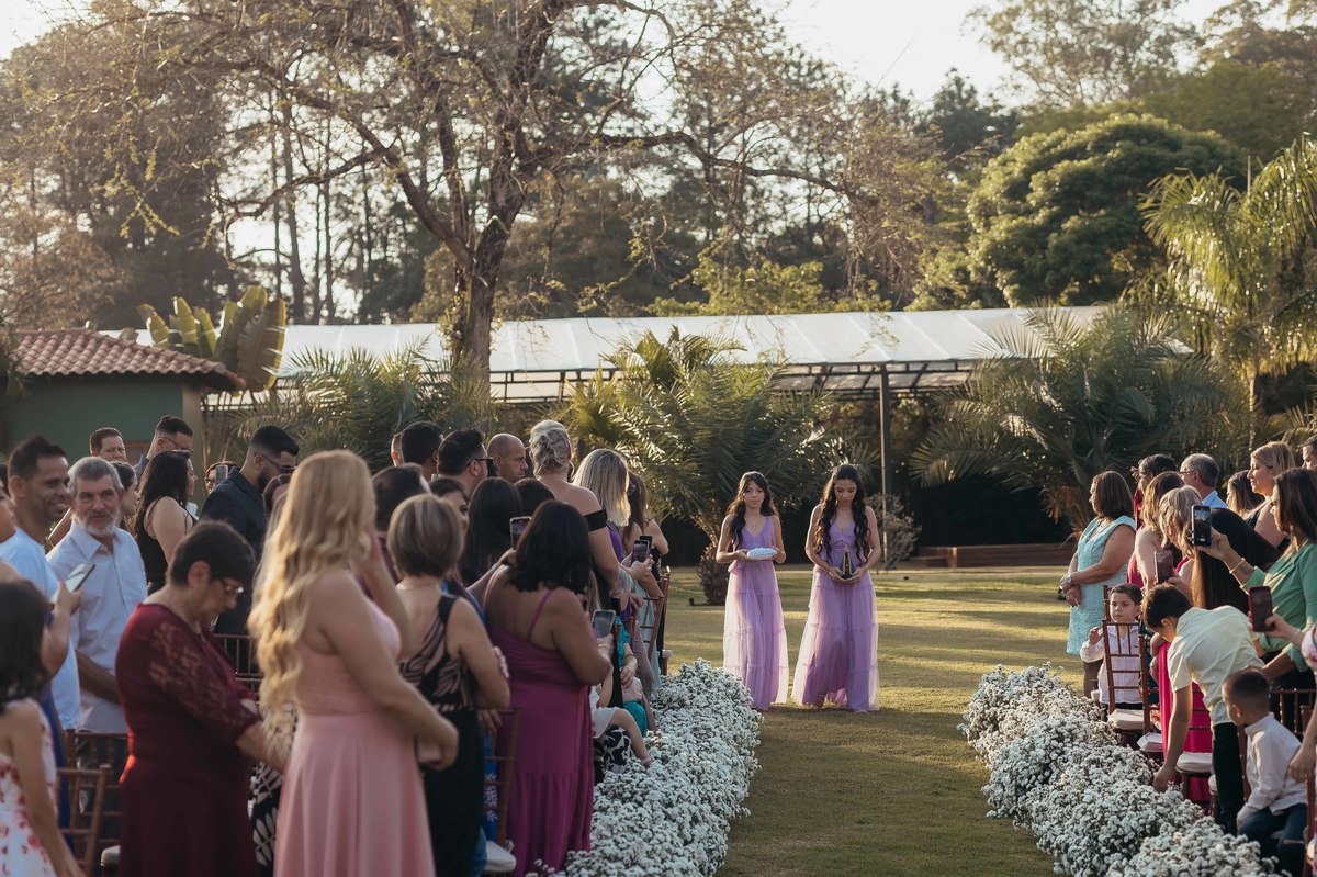 fotos casamento de dia na fazenda Dona Ines em Itatiba SP casal de noivos Michele e Rafael fotografia pelo fotografo Denis Silveira Especializado em Casamentos na fazenda