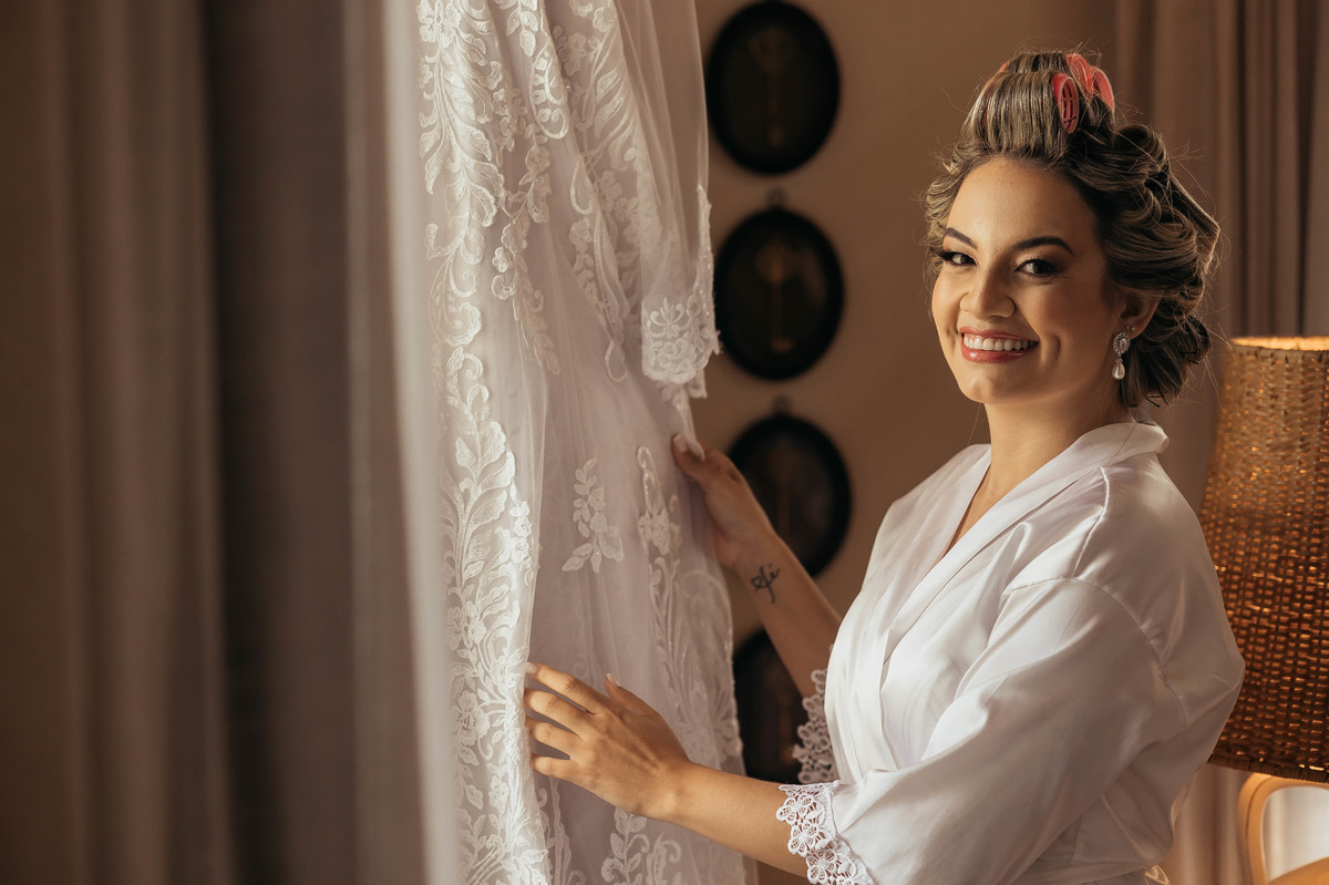 fotos casamento de dia na fazenda Dona Ines em Itatiba SP casal de noivos Michele e Rafael fotografia pelo fotografo Denis Silveira Especializado em Casamentos na fazenda