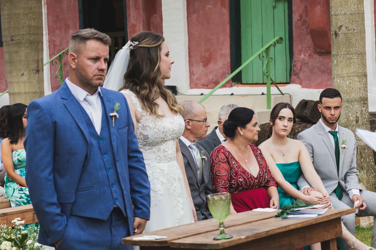 fotos casamento de dia realizado na fazenda vila rosada em Joaquim Egidio SP do casal de noivos Carol e Rafael pelo fotografo Denis Silveira Especializado em Fotografia de Casamentos em Fazenda