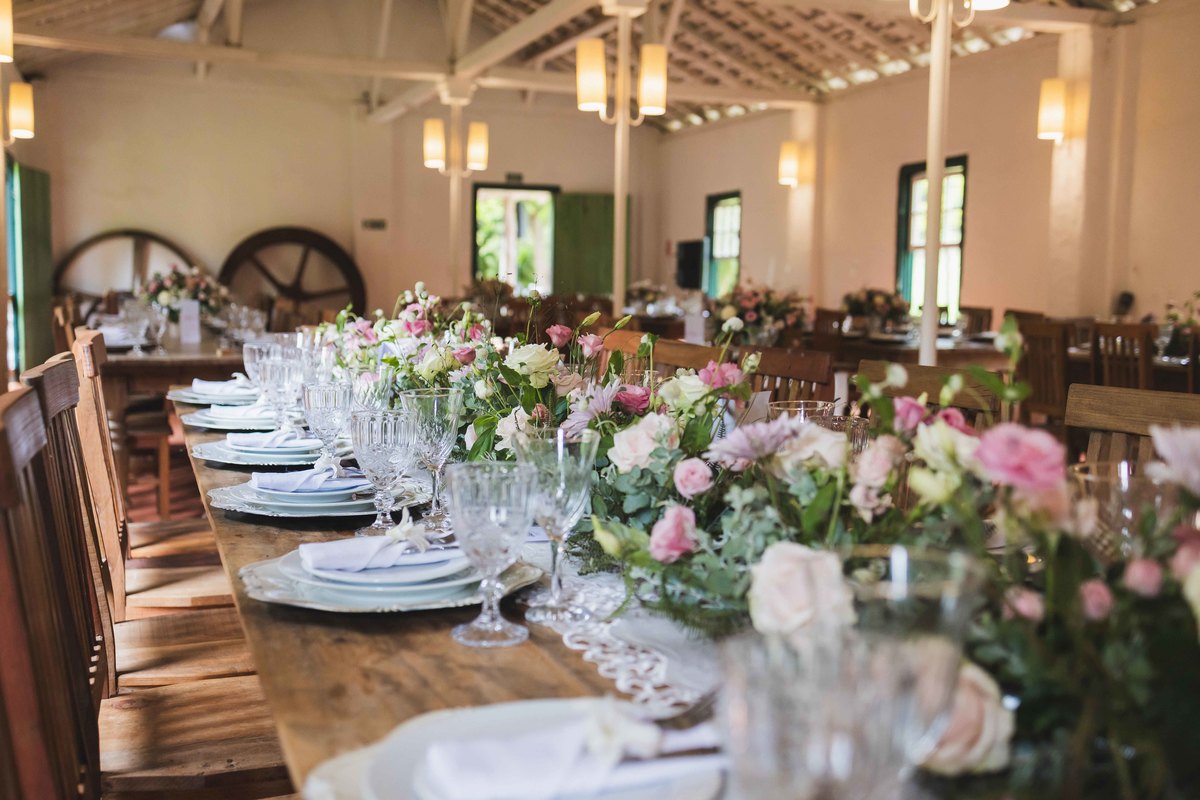 fotos casamento de dia realizado na fazenda vila rosada em Joaquim Egidio SP do casal de noivos Carol e Rafael pelo fotografo Denis Silveira Especializado em Fotografia de Casamentos em Fazenda