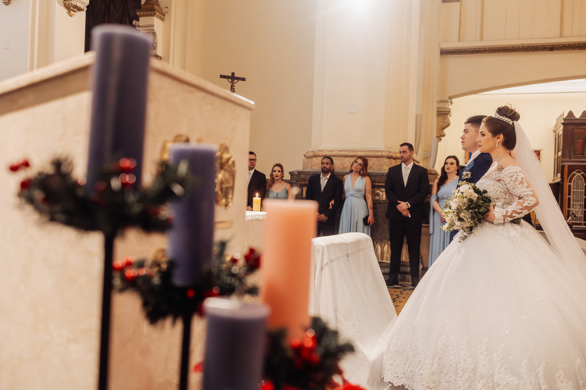 fotos cerimonia casamento igreja catolica em sao paulo casal de noivos Gabriela e Roger matrimonio religiao igreja catolica fotografo Denis Silveira Fotografia Especializado em Casamentos
