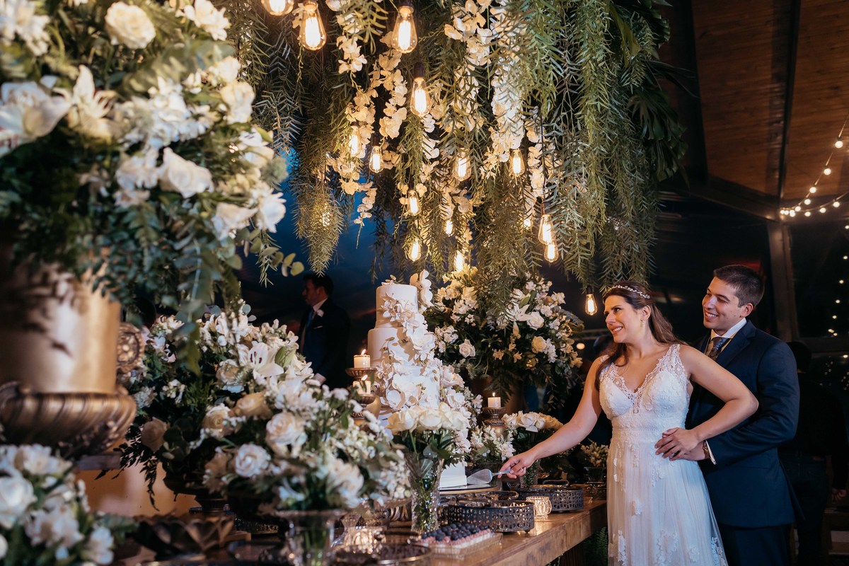 fotos Casamento casal noivos Fernanda e Alberto no espaco Valle das Palmeiras eventos na cidade de Morungaba SP pelo fotografo especializado em Casamentos Denis Silveira Fotografia