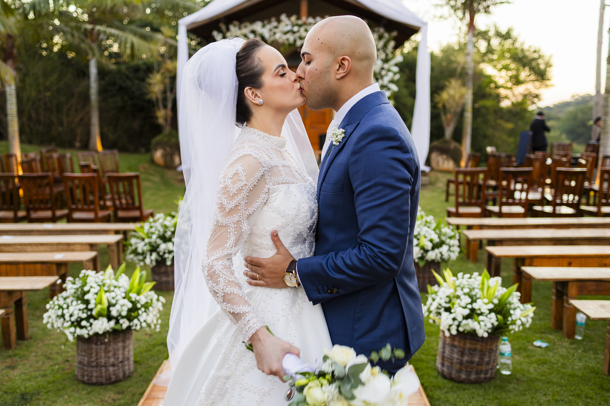 Fotos Casamento Casal Noivos Ana Clara e Rafael em Morungaba SP espaco Valle das Palmeiras Eventos Matrimonio de Casamento ao ar Livre de Dia Fotos pelo Fotógrafo Denis Silveira Fotografia