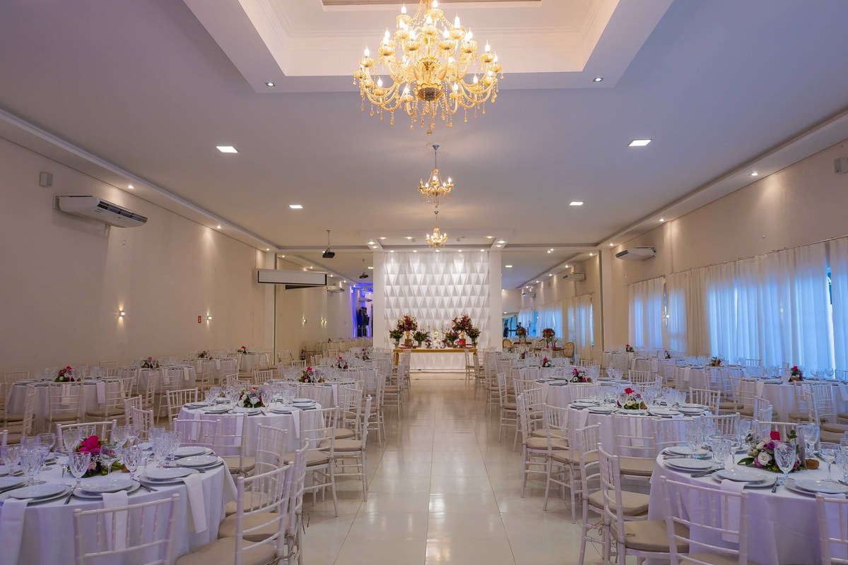 fotos Casamento Thais e Brunno em Chcara Chateau de Lumiere na cidade de Elias Fausto SP imagens pelo Fotógrafo Denis Silveira Especializado em Casamentos