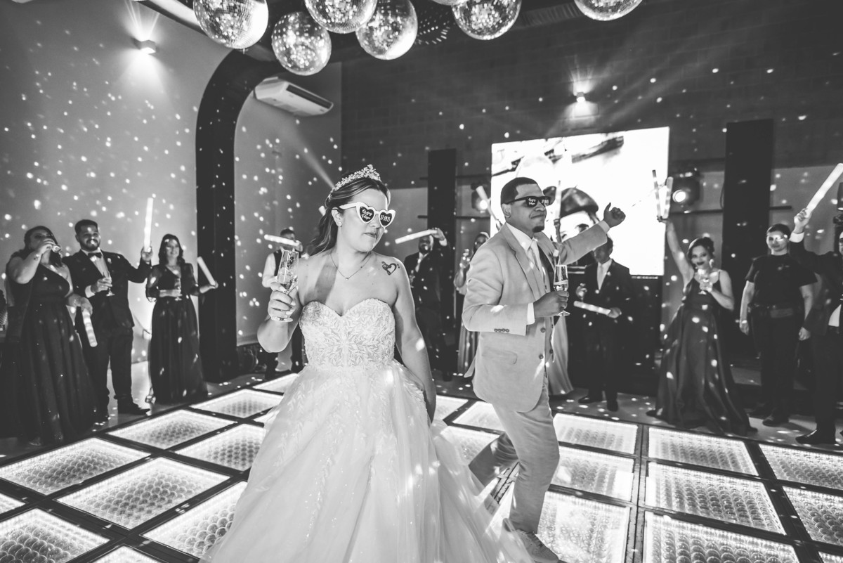 Fotos de Casamento na cidade de São Carlos SP Casal Noivos Greicy e Felipe no espaço Villa Ravello imagens pelo Fotógrafo Denis Silveira Fotógrafo Profissional de matrimonios