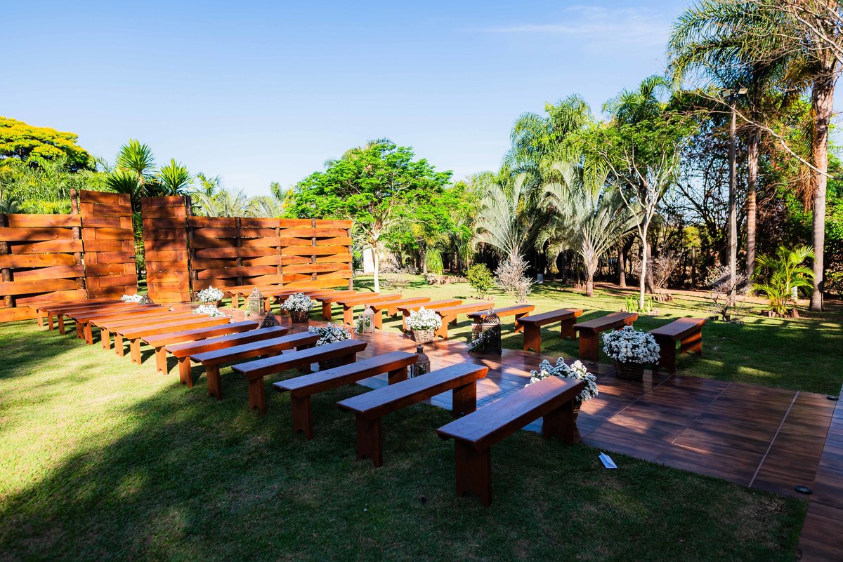 Fotos de Casamento na cidade de São Carlos SP Casal Noivos Greicy e Felipe no espaço Villa Ravello imagens pelo Fotógrafo Denis Silveira Fotógrafo Profissional de matrimonios
