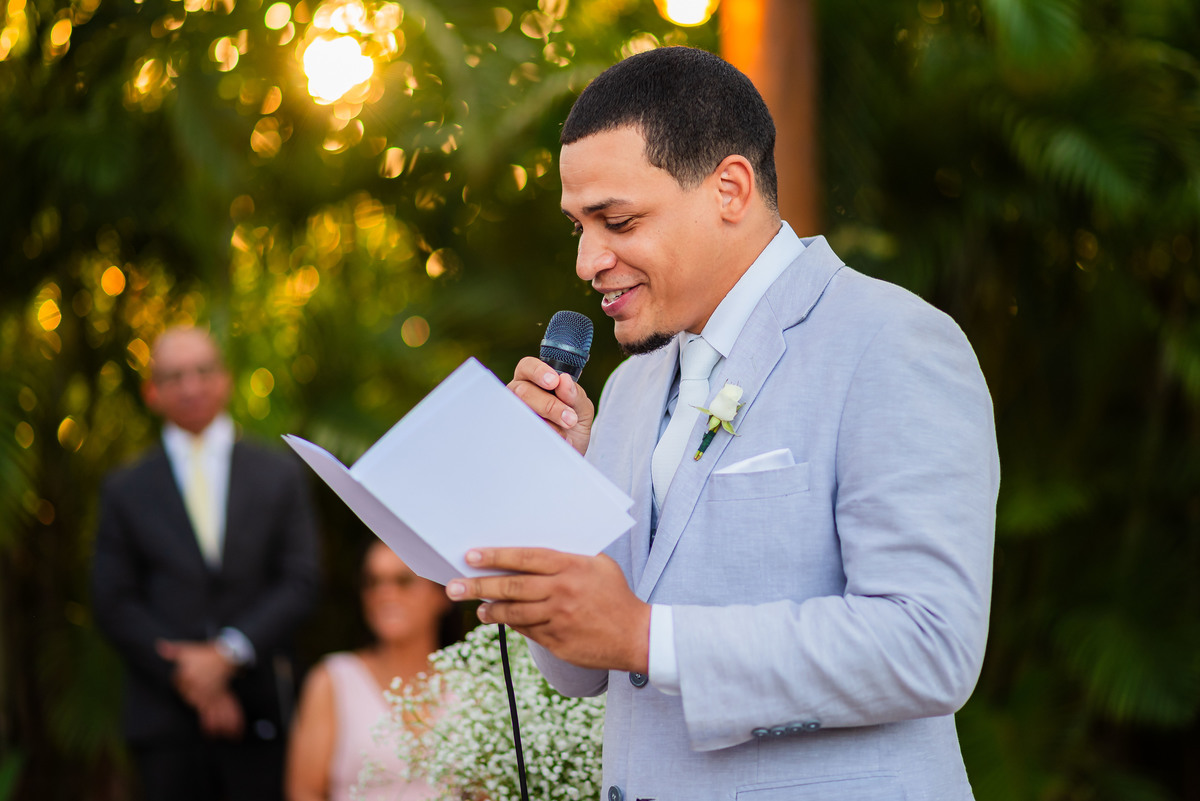 Fotos de Casamento na cidade de São Carlos SP Casal Noivos Greicy e Felipe no espaço Villa Ravello imagens pelo Fotógrafo Denis Silveira Fotógrafo Profissional de matrimonios