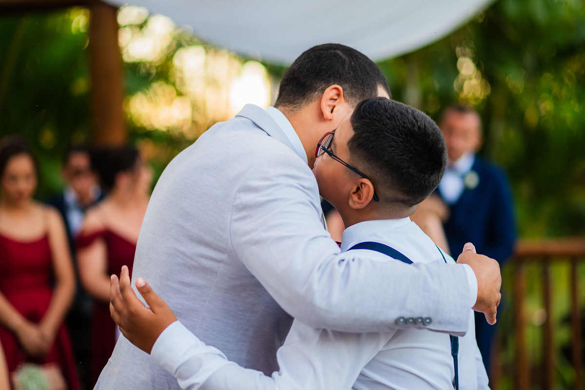 Fotos de Casamento na cidade de São Carlos SP Casal Noivos Greicy e Felipe no espaço Villa Ravello imagens pelo Fotógrafo Denis Silveira Fotógrafo Profissional de matrimonios