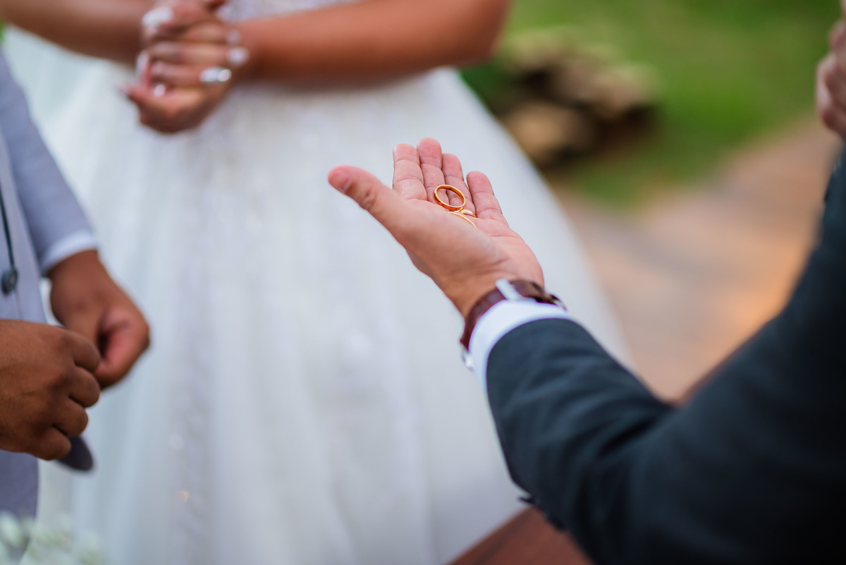 Fotos de Casamento na cidade de São Carlos SP Casal Noivos Greicy e Felipe no espaço Villa Ravello imagens pelo Fotógrafo Denis Silveira Fotógrafo Profissional de matrimonios