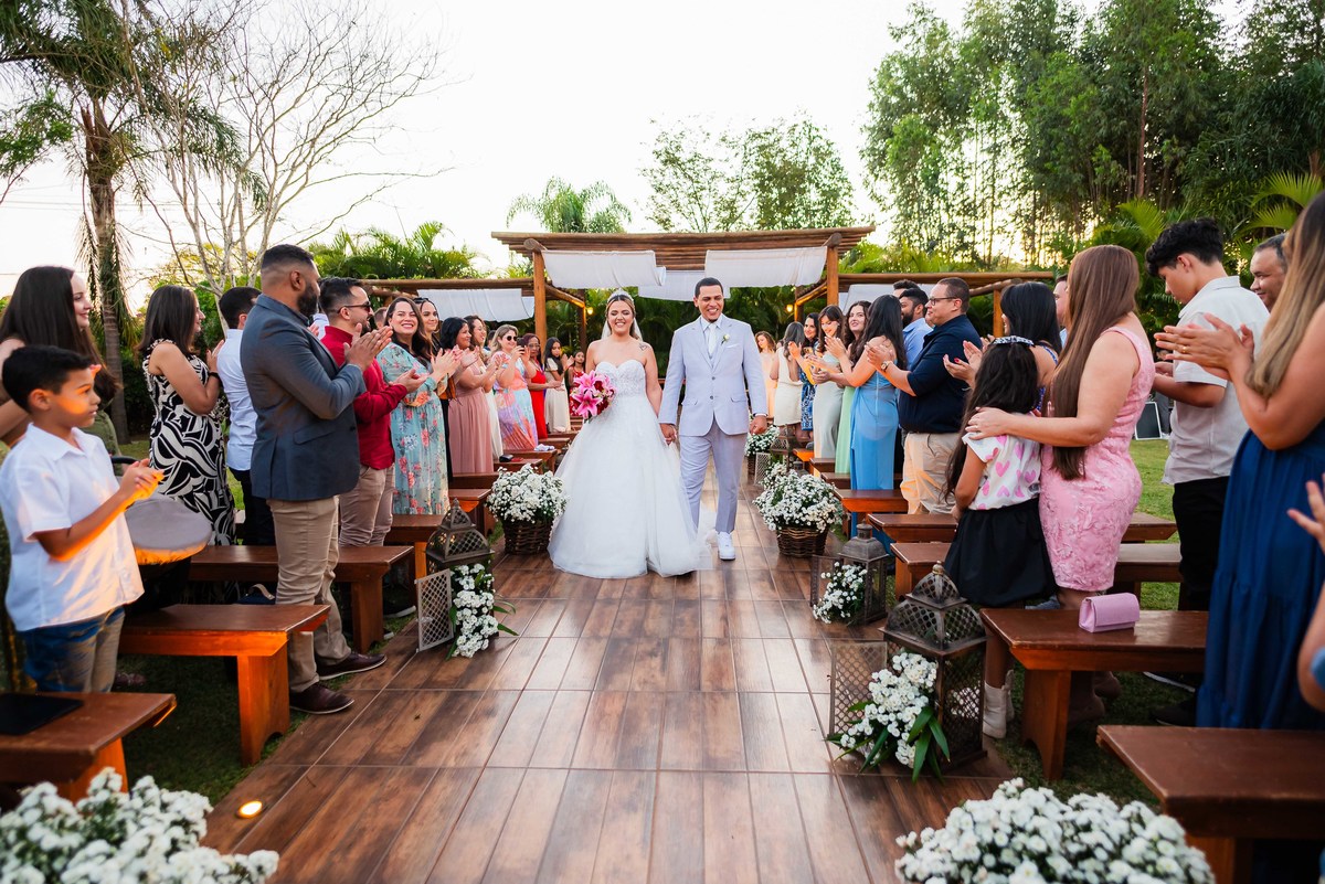 Fotos de Casamento na cidade de São Carlos SP Casal Noivos Greicy e Felipe no espaço Villa Ravello imagens pelo Fotógrafo Denis Silveira Fotógrafo Profissional de matrimonios
