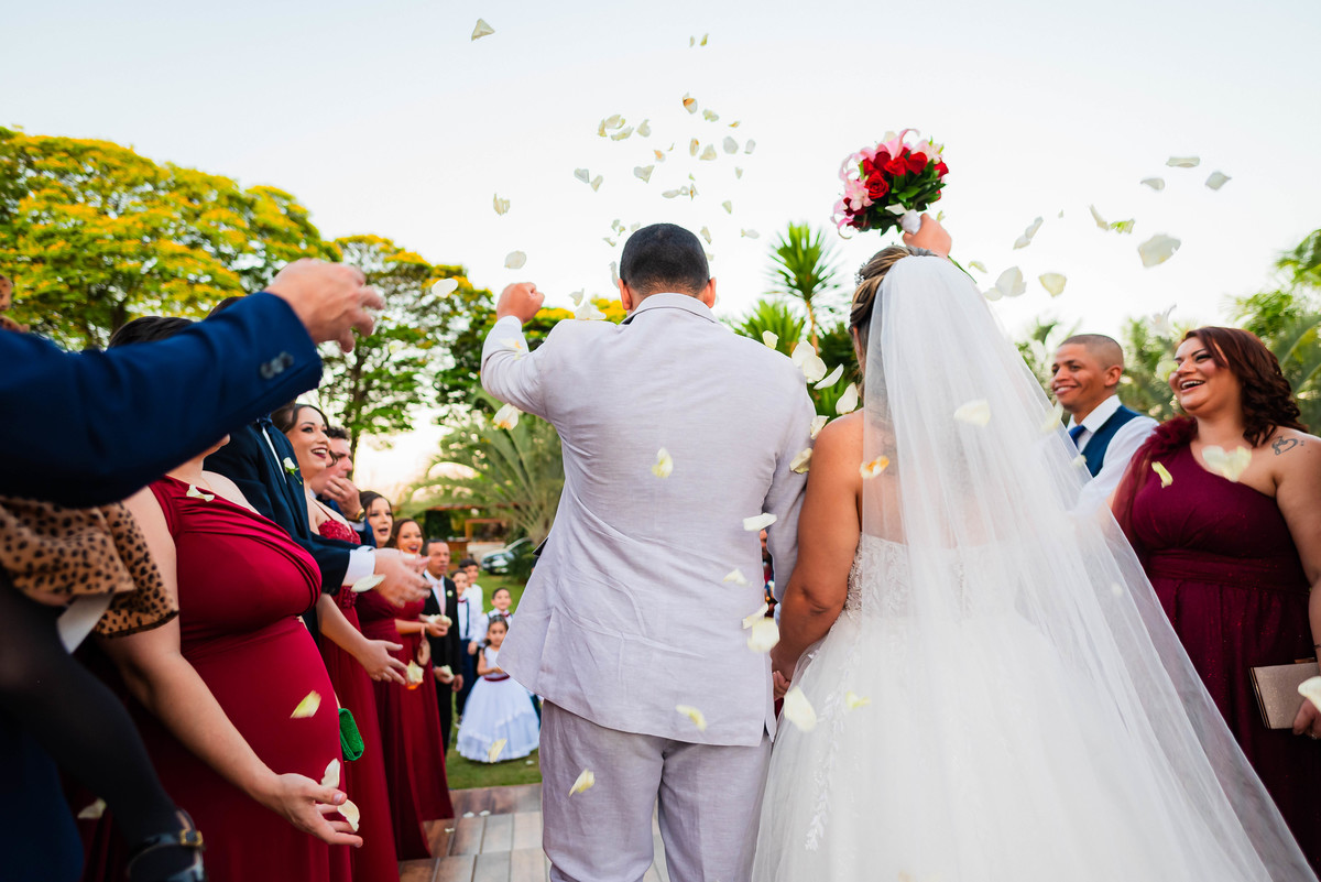 Fotos de Casamento na cidade de São Carlos SP Casal Noivos Greicy e Felipe no espaço Villa Ravello imagens pelo Fotógrafo Denis Silveira Fotógrafo Profissional de matrimonios